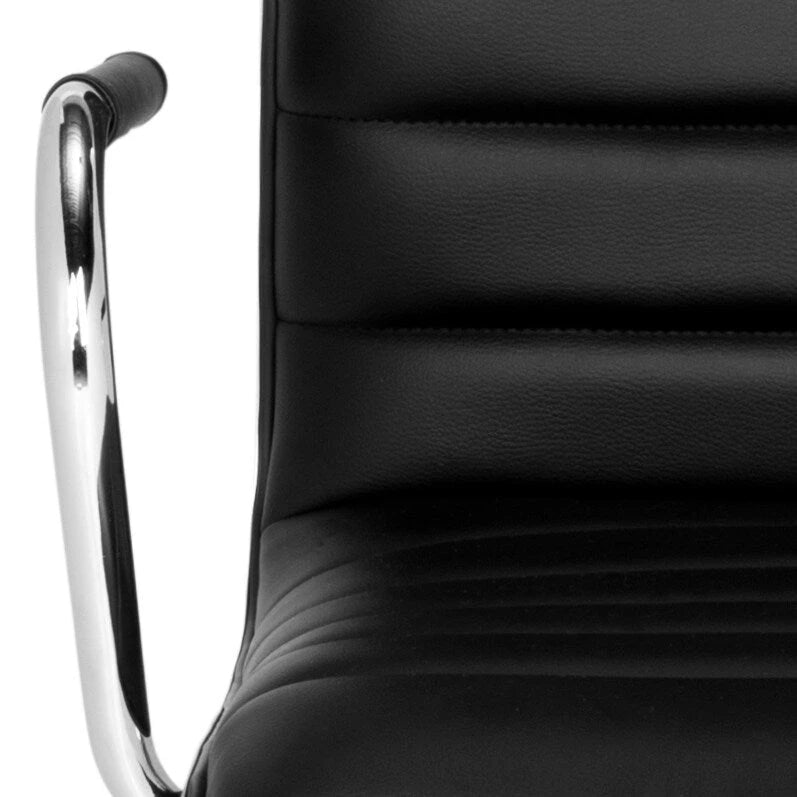 Sedia da ufficio con altezza regolabile e rivestimento in pelle vegana trapuntata a canali
