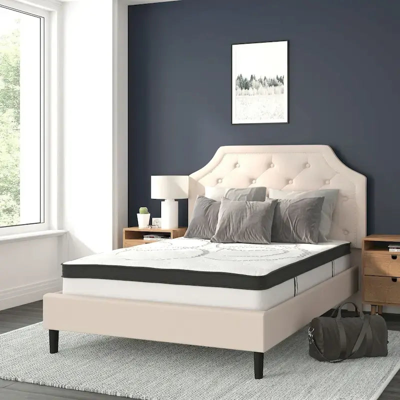 Letto imbottito a piattaforma con materasso a molle insacchettate da 25 cm
