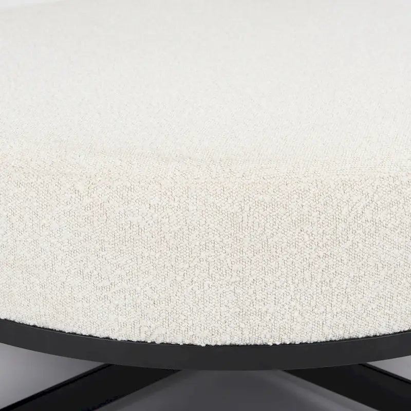 Pouf rotondo in tessuto bouclé color crema con base in metallo nero