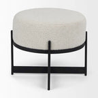 Pouf rotondo in tessuto bouclé color crema con base in metallo nero